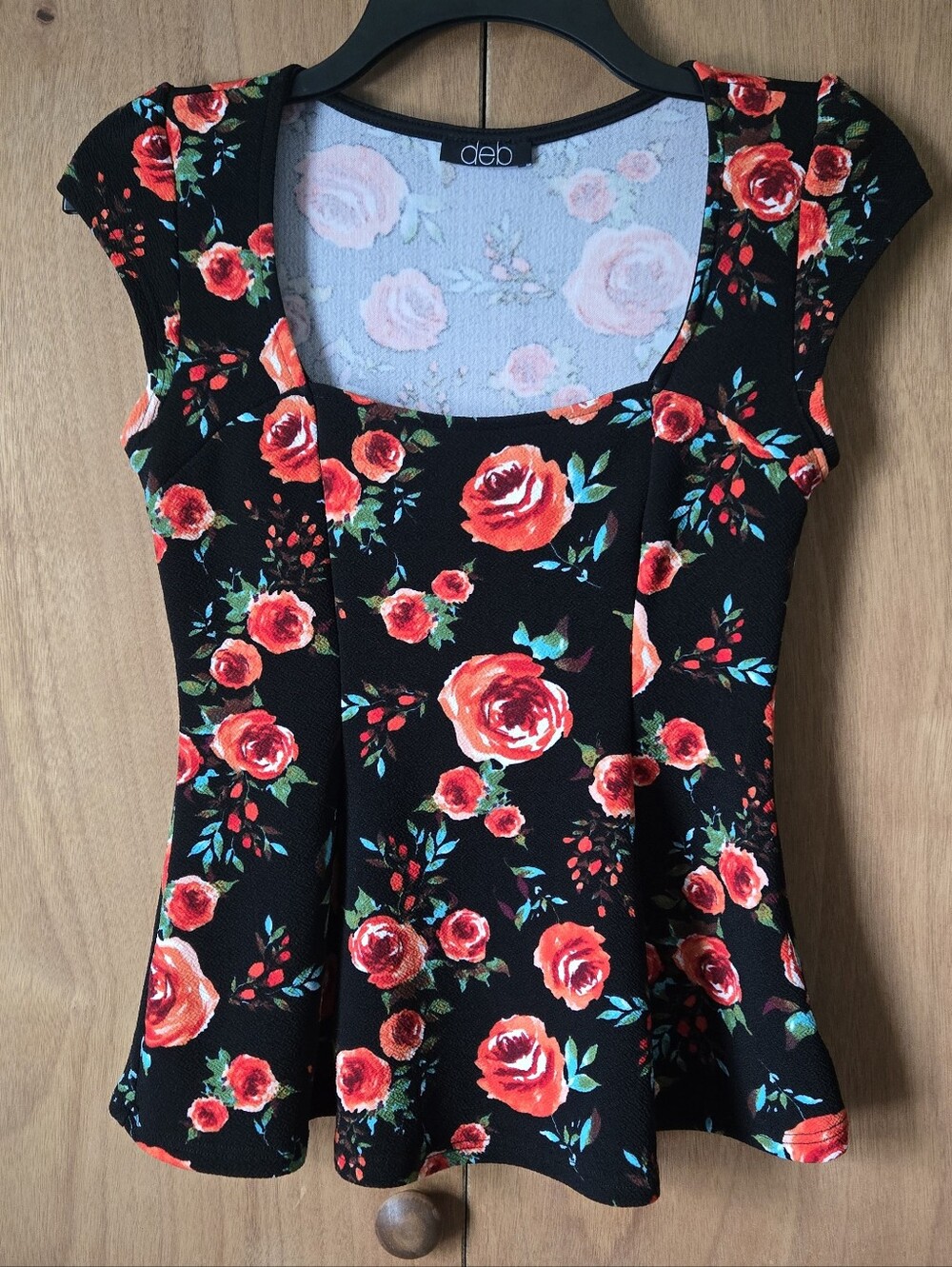 Black Scoop-Neck Cap Sleeve Top with Red Rose Print